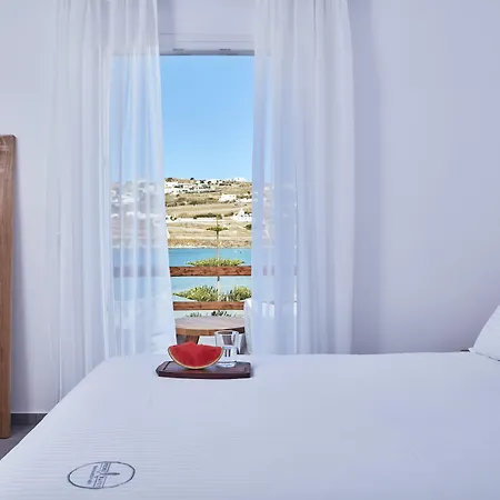 Mykonos Waves House & 아파트호텔 오르노스
