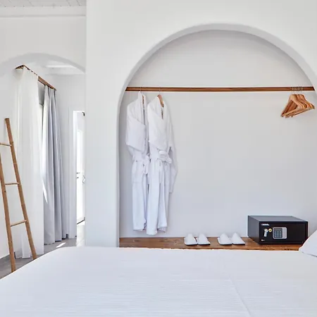 Mykonos Waves House & 4* オルノス