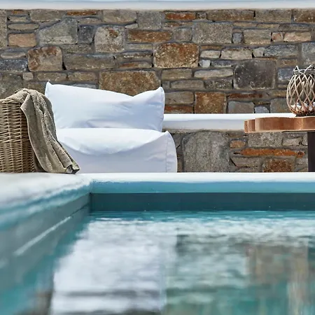 Mykonos Waves House & アパートホテル オルノス