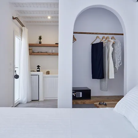 Ξενοδοχείο με διαμερίσματα Mykonos Waves House & Ορνός