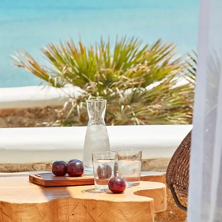 Mykonos Waves House & 4* オルノス