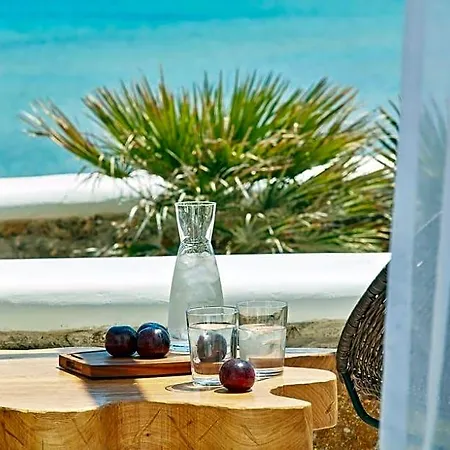 Mykonos Waves House & Aparthotel 4*