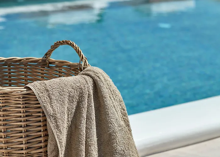 Mykonos Waves House & 4* Ornósz